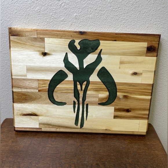 FBN Crafts Other - Mandalorian Mythosaur Charcuterie Cutting Board
